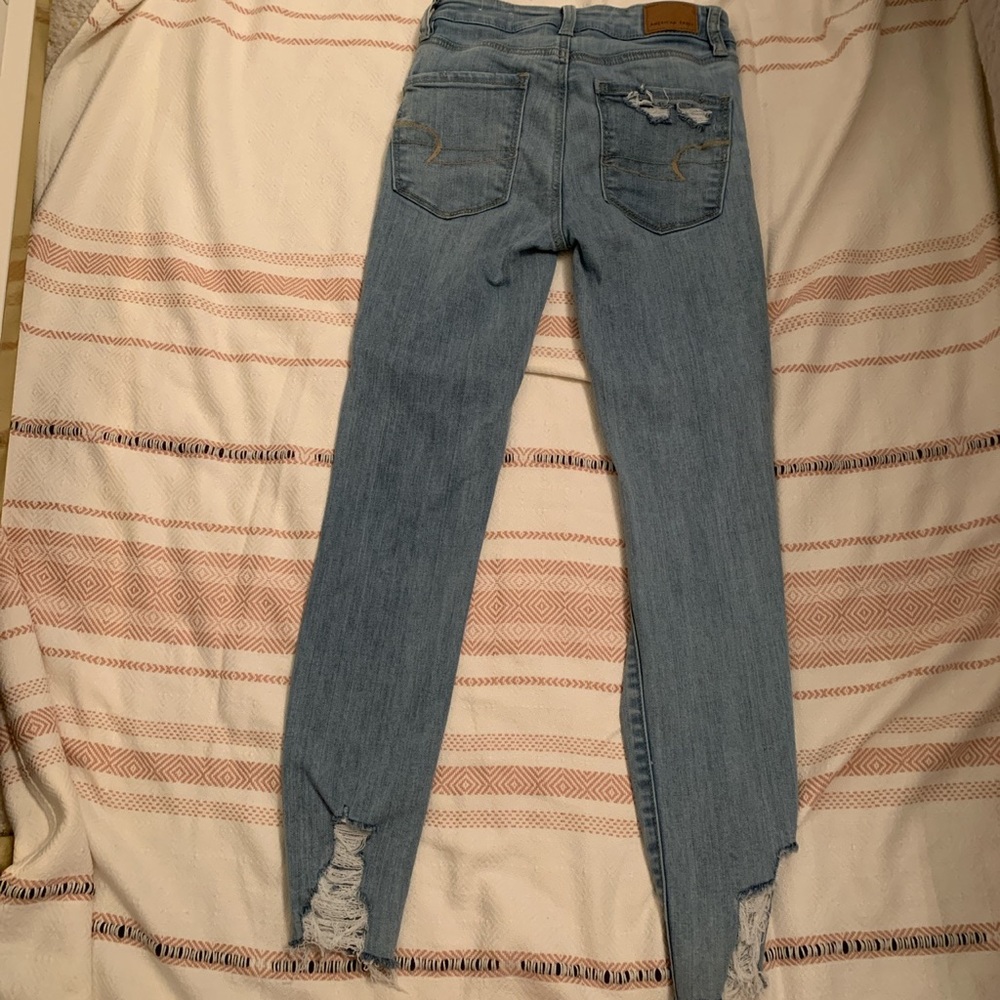 american eagle ripped jeans - Picture 2 of 3